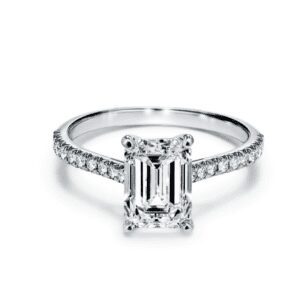 Emerald-cut Diamond Ring